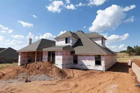 Exterior - 8908 Grey Joy Rd, Arcadia, OK 73007 photo 9 of 15