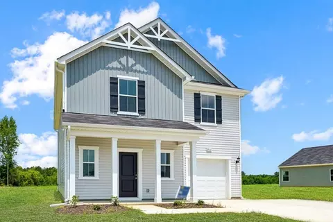 211 Hallwood Dr, Pikeville, NC 27863