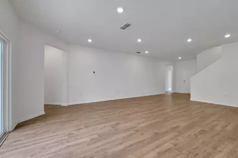 Living - 2639 Firethorn Ave, Orange Park, FL 32073 photo 9 of 10