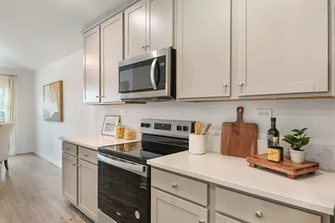 Kitchen - 2639 Firethorn Ave, Orange Park, FL 32073 photo 3 of 4