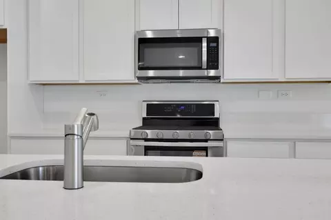 Kitchen - 2639 Firethorn Ave, Orange Park, FL 32073 photo 2 of 4