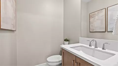 Bath - 813 Sonia, Irvine, CA 92618 photo 3 of 5