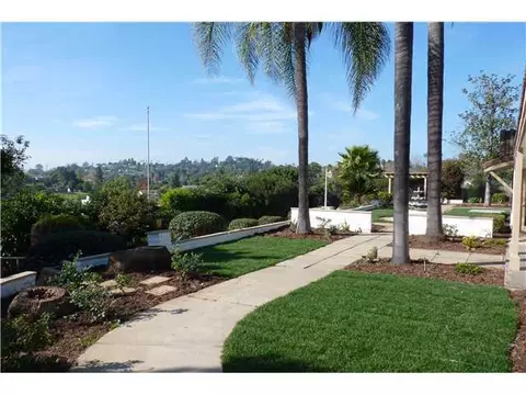 1602 Alapat Dr, Escondido, CA 92027 photo 1