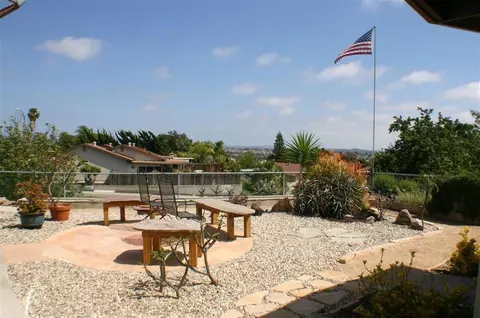 1399 Temple Heights Dr, Oceanside, CA 92056 photo 1