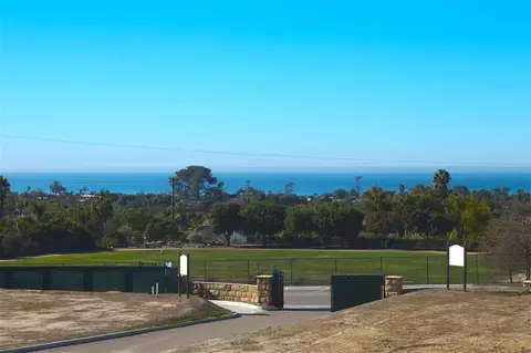 1405 Rainbow Ridge Ln, Encinitas, CA 92024 photo 1