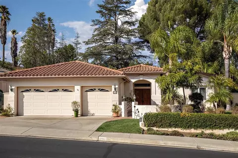 236 Camino Bailen, Escondido, CA 92029 photo 1