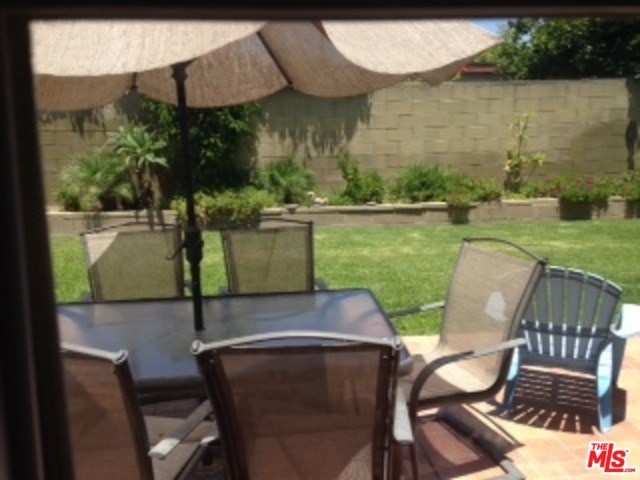 1035 E Helmick St, Carson, CA 90746 photo 1