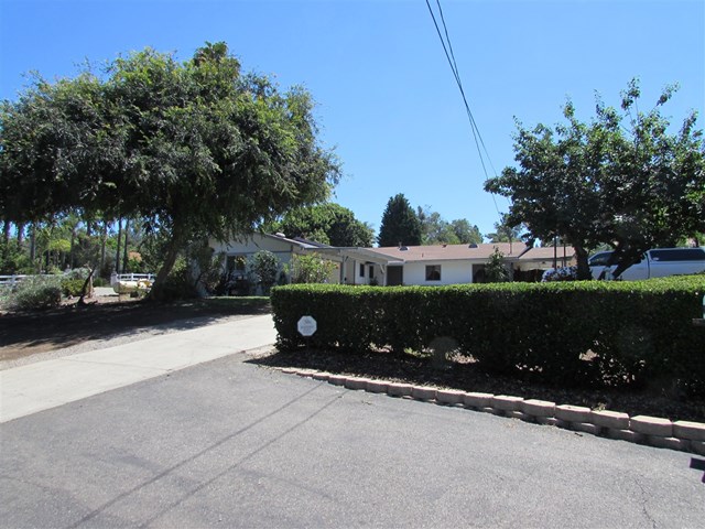 2614 Foothill Dr, Vista, CA 92084 photo 1