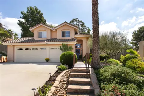 489 Sunridge Dr, Oceanside, CA 92056 photo 1