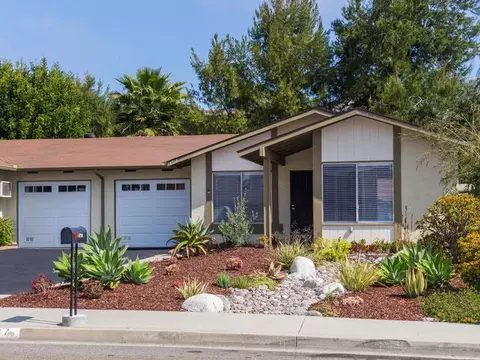4714 Sunny Hills Rd, Oceanside, CA 92056 photo 1