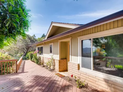 1040 Arnold Way, Alpine, CA 91901 photo 1