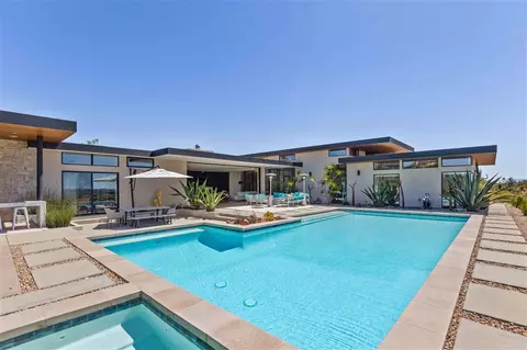 3833 Megan Ln, Encinitas, CA 92024 photo 1