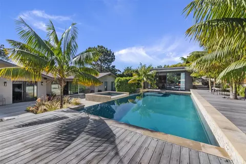 1000 Crest Dr, Encinitas, CA 92024 photo 1