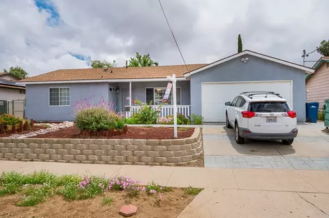 10155 Strathmore Dr, Santee, CA 92071 photo 1