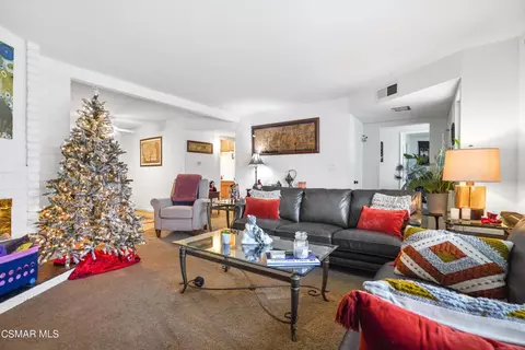 1075 Seybolt Ave, Camarillo, CA 93010 photo 6