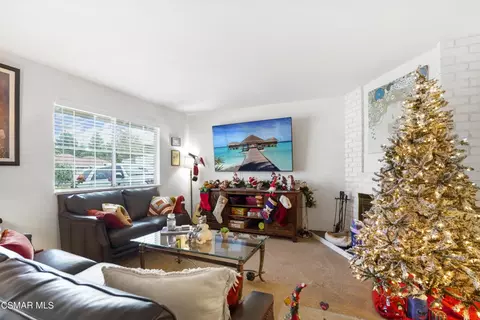 1075 Seybolt Ave, Camarillo, CA 93010 photo 5