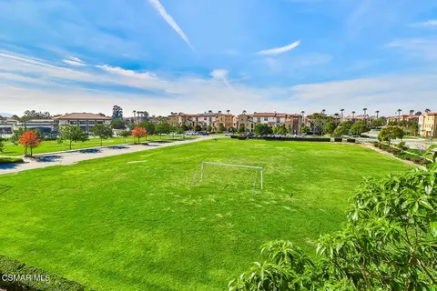 209 Riverdale Ct #564, Camarillo, CA 93012
