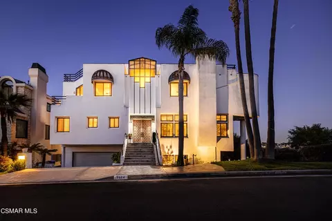 7924 Berger Ave, Playa Del Rey, CA 90293