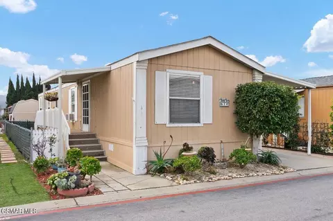 34 Via Paloma, Camarillo, CA 93012