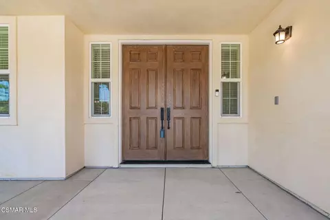 Entry Way - 4683 Summit Ave, Simi Valley, CA 93063 photo 2 of 12