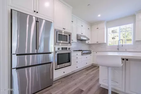 Kitchen - 4683 Summit Ave, Simi Valley, CA 93063 photo 1 of 5