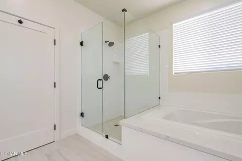 Bath - 4683 Summit Ave, Simi Valley, CA 93063 photo 5 of 12