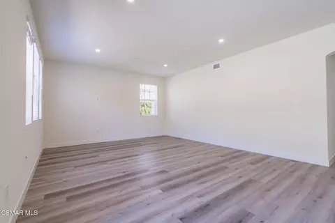 Living - 4683 Summit Ave, Simi Valley, CA 93063 photo 6 of 9