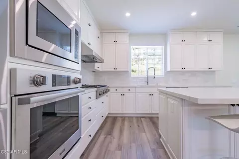 Kitchen - 4683 Summit Ave, Simi Valley, CA 93063 photo 3 of 5