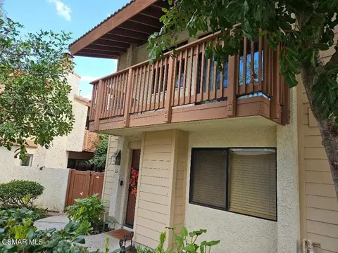 5760 Owensmouth Ave #15, Woodland Hills, CA 91367