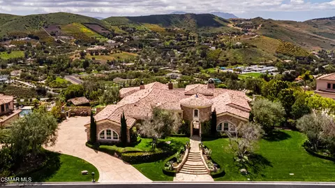 13524 Pacific Breeze Dr, Santa Rosa Valley, CA 93012