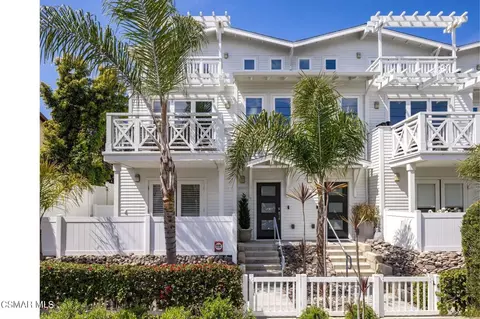 3353 Lincoln St, Carlsbad, CA 92008
