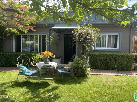 22732 Mariano St, Woodland Hills, CA 91367