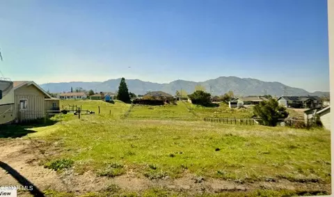 21431 Shirley Dr, Tehachapi, CA 93561
