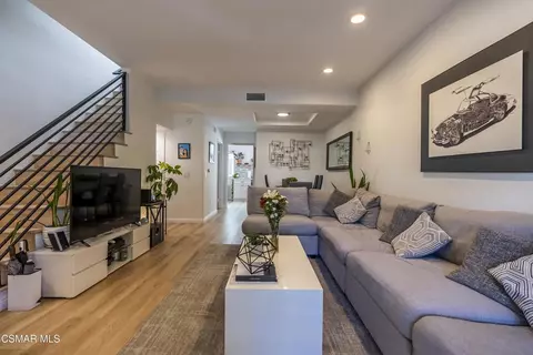 5145 Yarmouth Ave #13, Encino, CA 91316