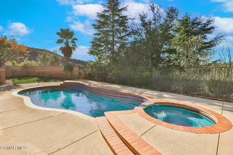 3327 Olivegrove Pl, Thousand Oaks, CA 91362
