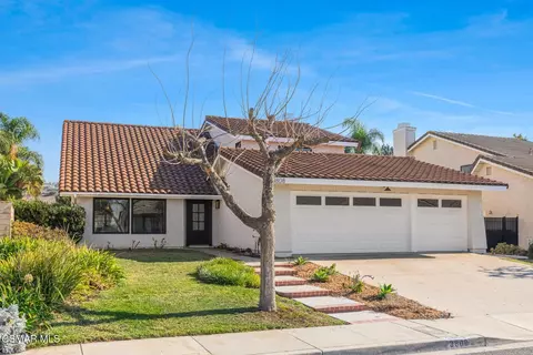 3808 Sunset Knolls Dr, Thousand Oaks, CA 91362