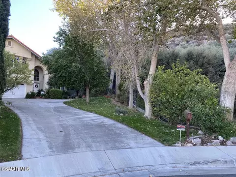 Shadow Valley Lane, Saugus, CA 91390 photo 16