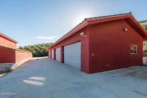 Exterior - 2065 E La Loma Ave, Somis, CA 93066 photo 10 of 20