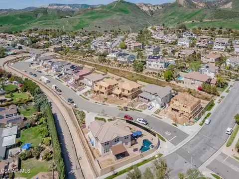 View/Area - 4687 Summit Ave, Simi Valley, CA 93063 photo 6 of 7