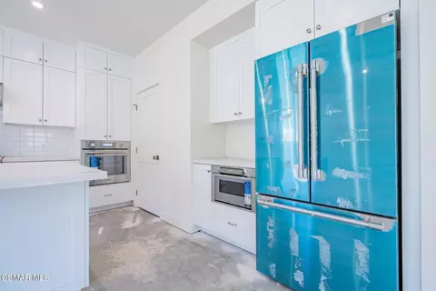 Kitchen - 4687 Summit Ave, Simi Valley, CA 93063 photo 6 of 6
