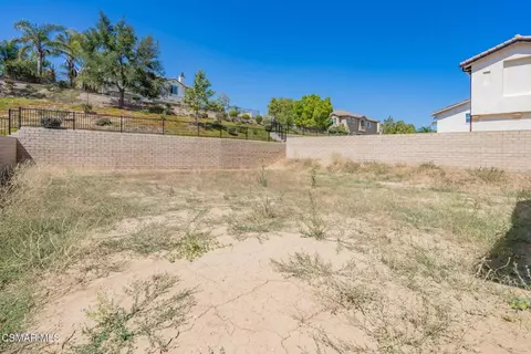 Exterior - 4687 Summit Ave, Simi Valley, CA 93063 photo 7 of 8