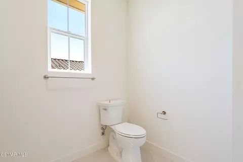 Bath - 4687 Summit Ave, Simi Valley, CA 93063 photo 9 of 10