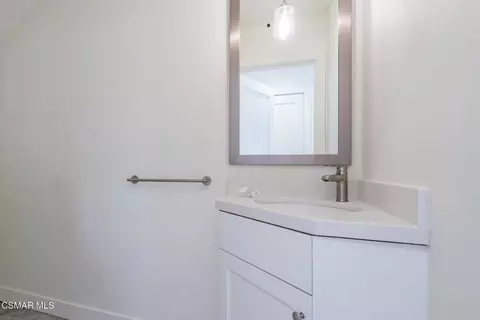 Bath - 4687 Summit Ave, Simi Valley, CA 93063 photo 1 of 10