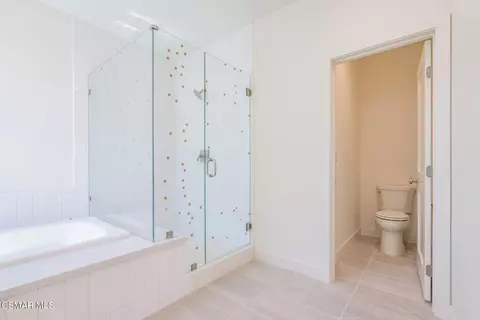 Bath - 4699 Summit Ave, Simi Valley, CA 93063 photo 7 of 13