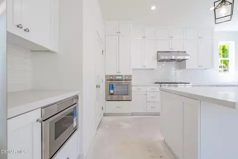 Kitchen - 4699 Summit Ave, Simi Valley, CA 93063 photo 1 of 6