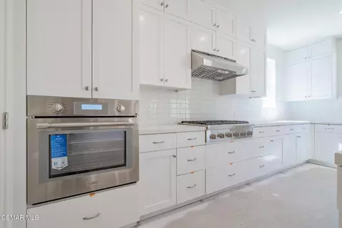 Kitchen - 4699 Summit Ave, Simi Valley, CA 93063 photo 6 of 6