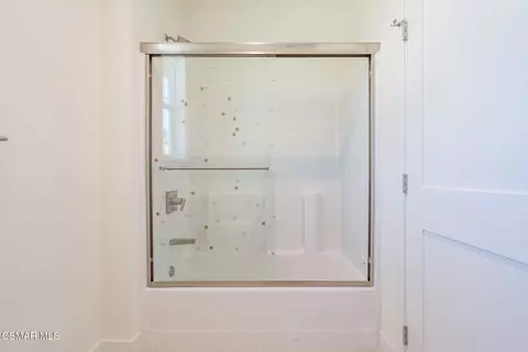 Bath - 4699 Summit Ave, Simi Valley, CA 93063 photo 13 of 13
