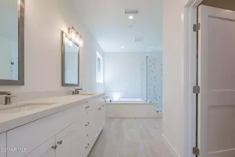 Bath - 4699 Summit Ave, Simi Valley, CA 93063 photo 3 of 13