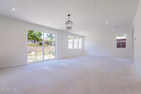 Living - 4699 Summit Ave, Simi Valley, CA 93063 photo 12 of 12