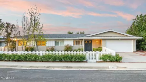23451 Aetna St, Woodland Hills, CA 91367